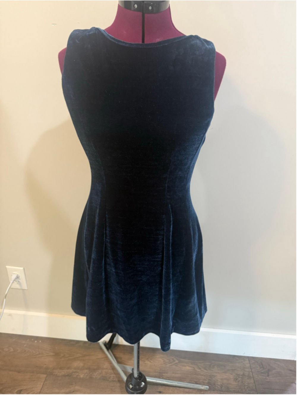 Sleeveless Navy Velvet Mango Dress XS